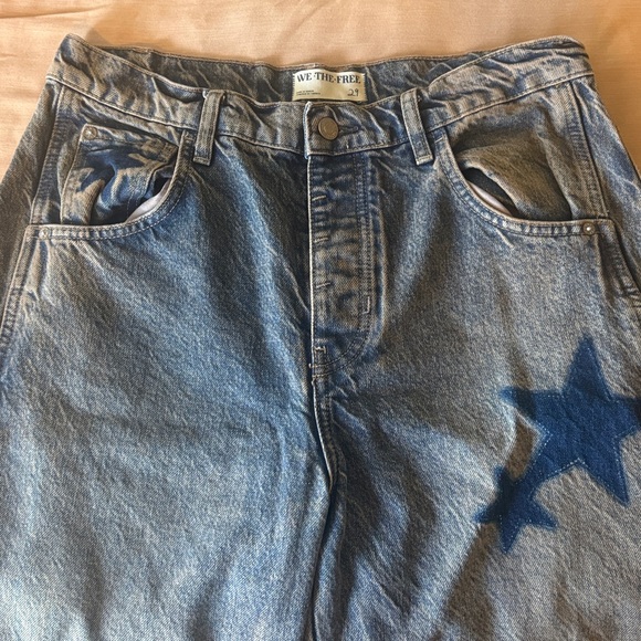 FREE PEOPLE WE THE FREE GOOD LUCK BARREL JEANS SHADOW STAR PRINT SIZE 29 - Picture 5 of 12